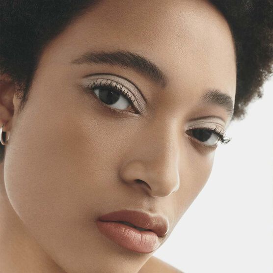 STUDIO FIX FLUID BASE C4.5